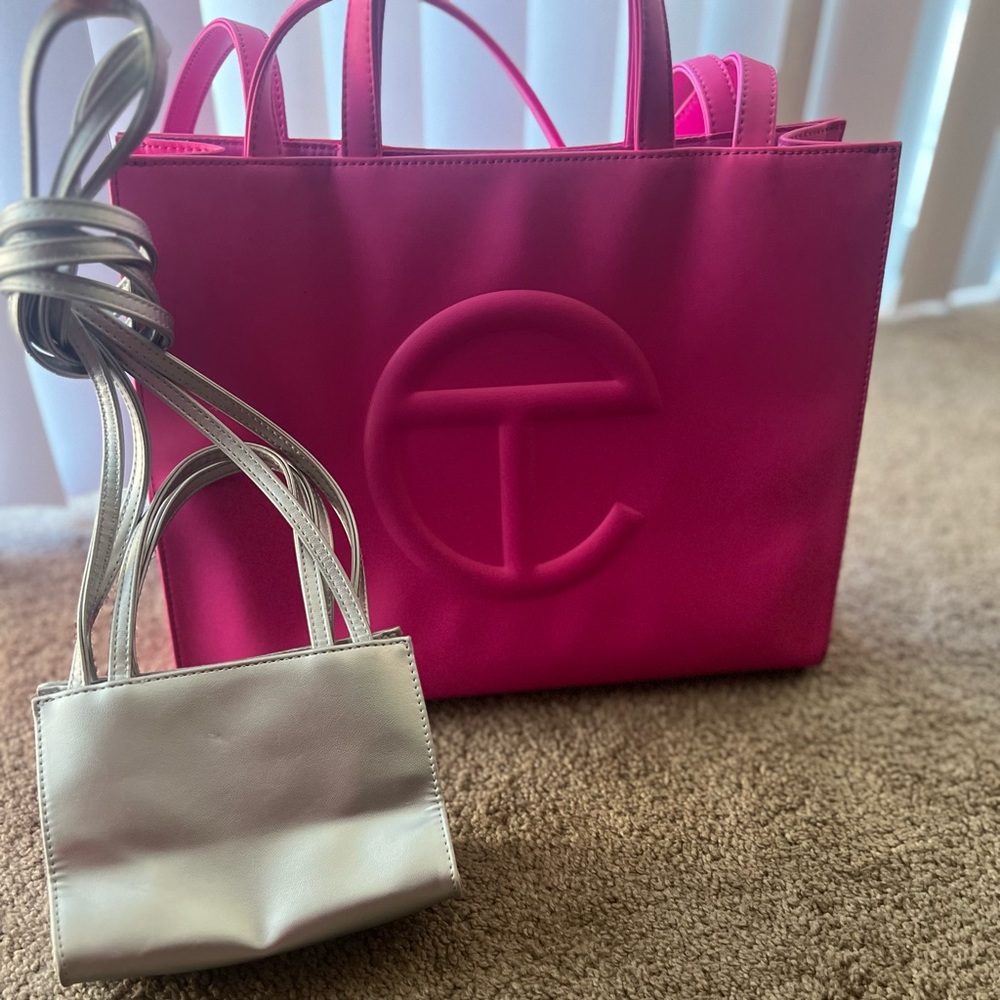 Telfar Shopping bags 💗